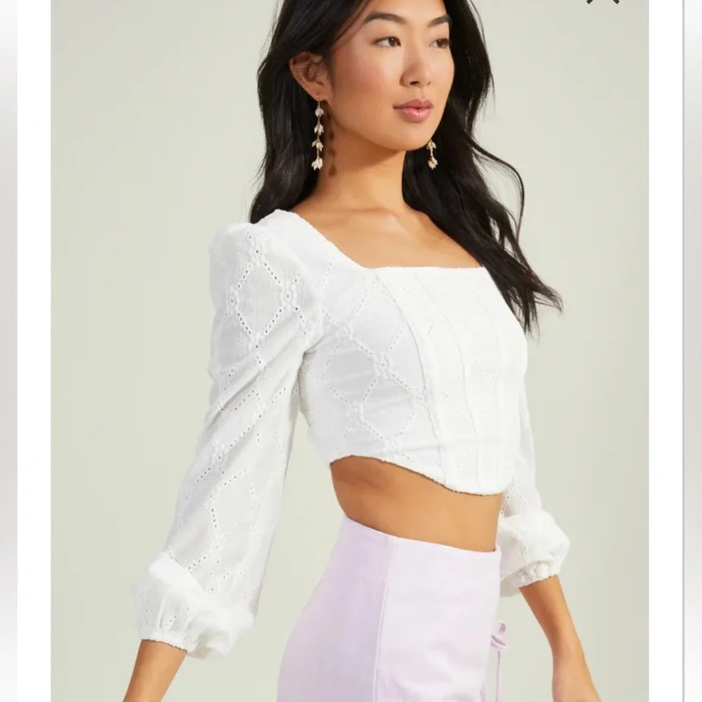 ❤️❤️ NWT Altar’d State White Embroidered Corset Top‎